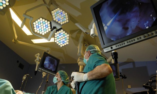 La pandemia dispara un 27% las listas de espera en Euskadi y 1.000 pacientes están fuera del plazo garantizado por decreto