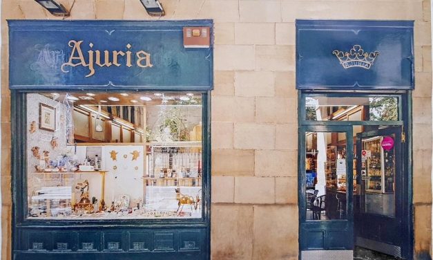 Ajuria, adiós a la última tienda de objetos religiosos