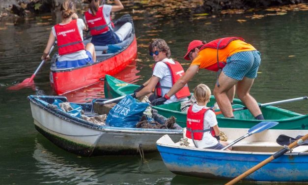 El río Urumea de San Sebastián convertido en un vertedero: somieres, bicicletas o inodoros afloran en el centro de la ciudad