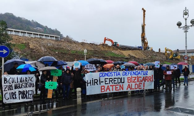 La coordinadora Donostia Defendatuz anuncia movilizaciones para denunciar la política urbanística del ayuntamiento de Donostia